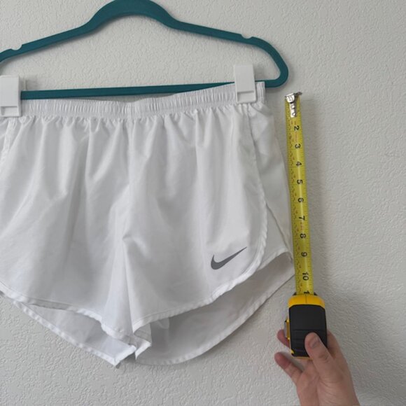 Nike Women's Tempo Dri-fit White Running‎ Shorts Size Large EUC - Picture 2 of 8